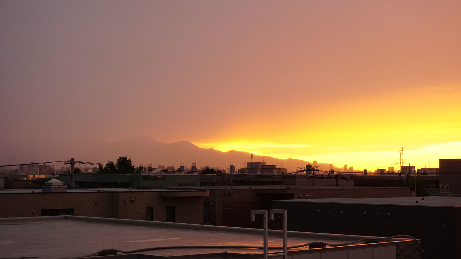 雨と夕焼け 空想スウプ